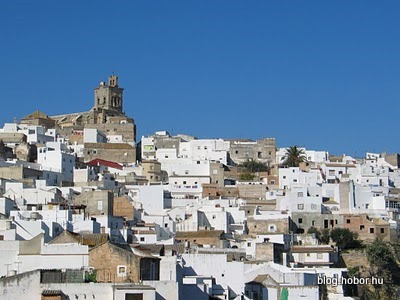 ARCOS DE LA FRONTERA, Spain - It is white :)
